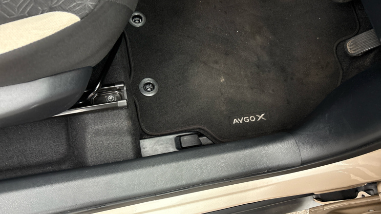 Toyota Aygo X 1.0 VVT-i Edge 5dr Petrol Hatchback